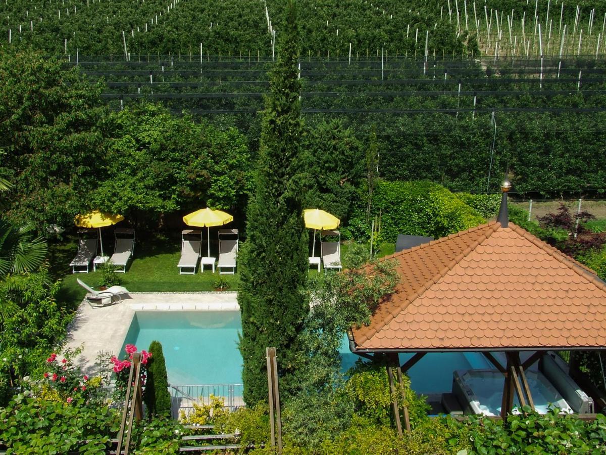 Hotel Fleuralp Cermes Esterno foto